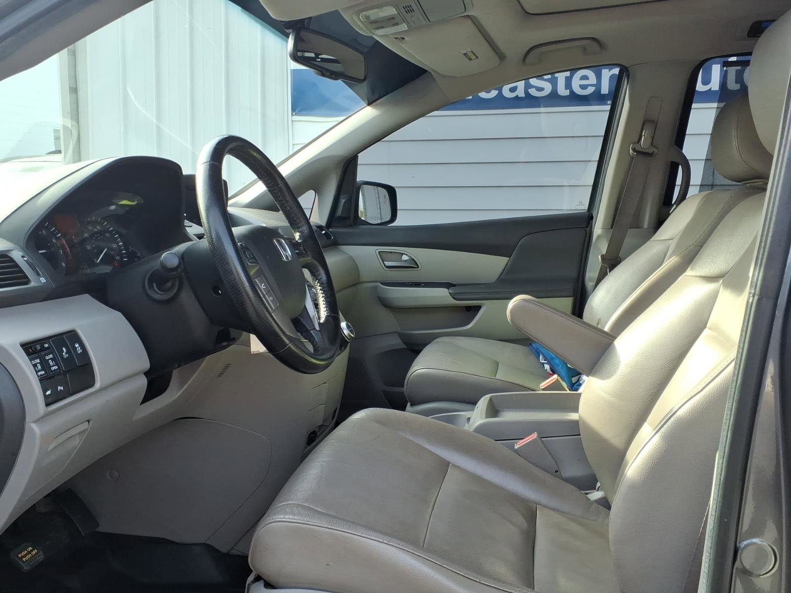 Used 2012 Honda Odyssey Touring image 7