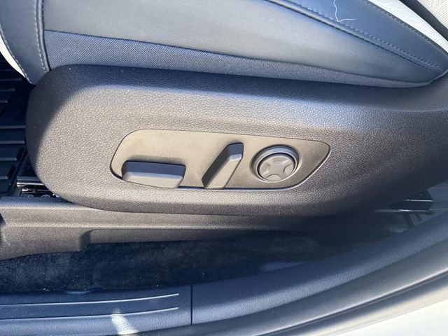 Used 2025 Kia Carnival SX image 20