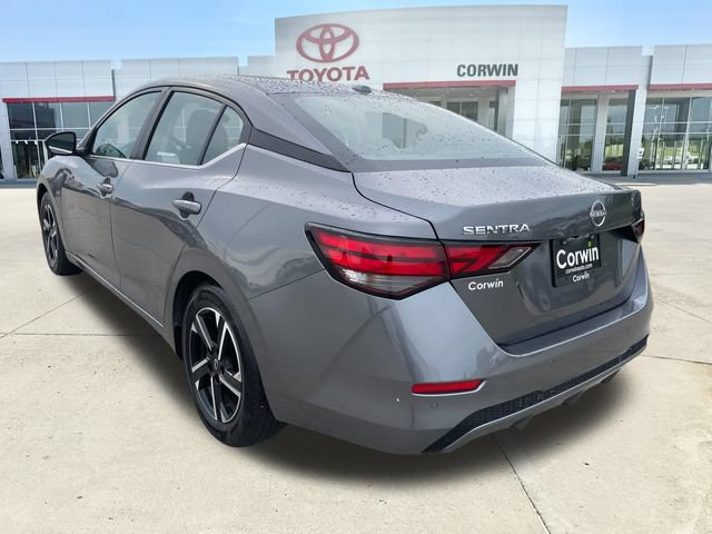 Used 2025 Nissan Sentra SV FWD image 3