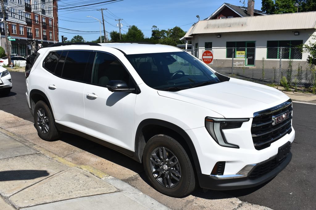 Used 2025 GMC Acadia Elevation AWD/4WD image 4