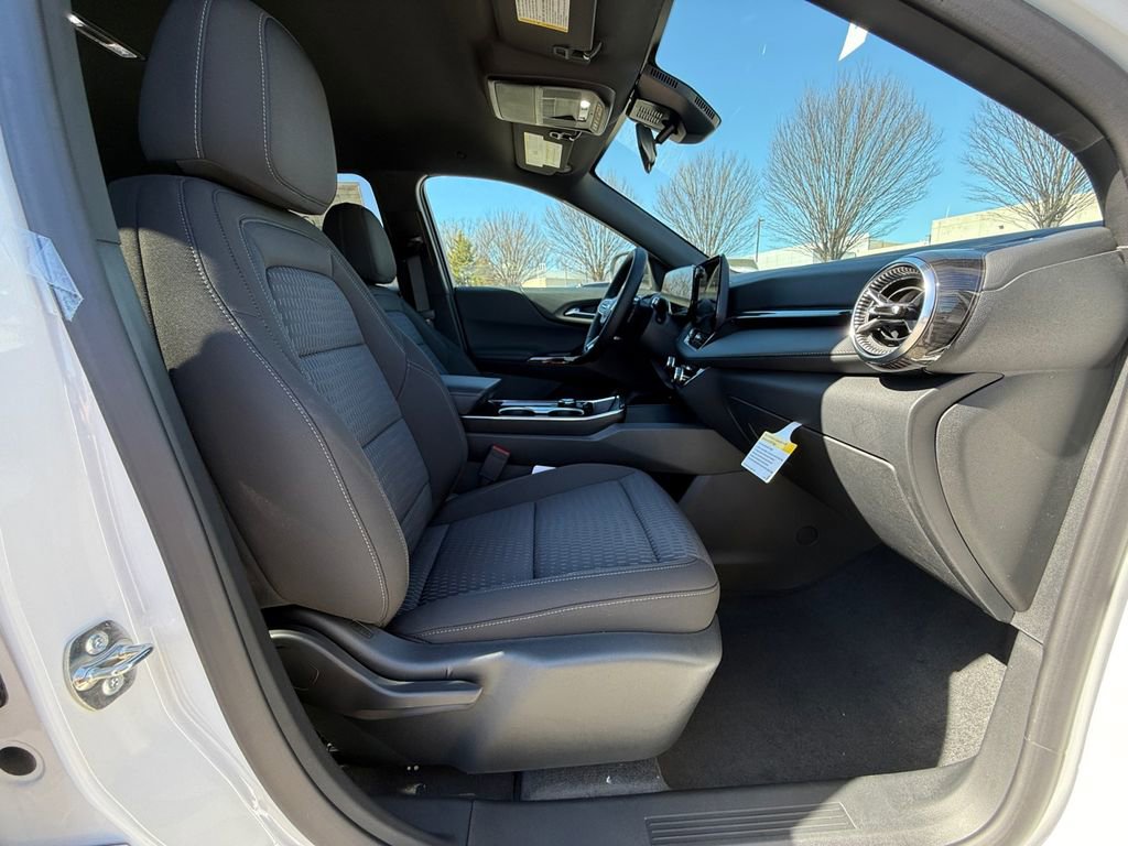 New 2026 Chevrolet Equinox LT image 24