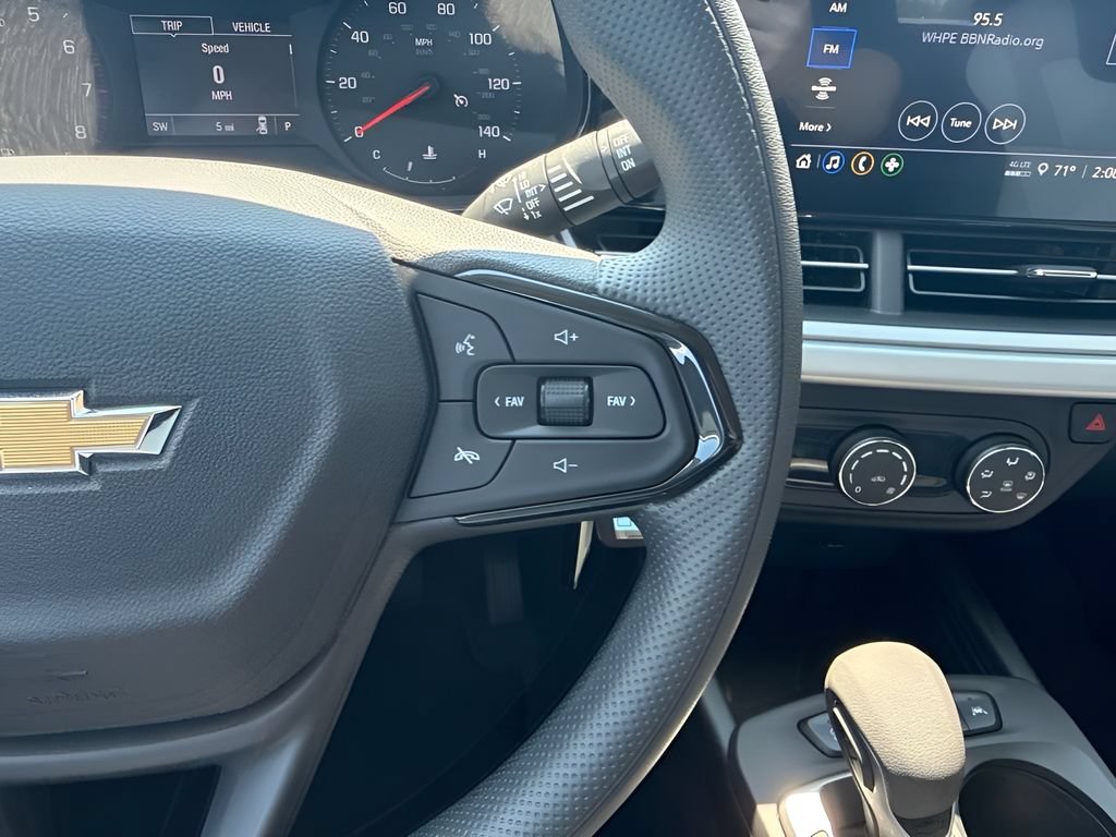 Used 2026 Chevrolet Trax LS FWD image 14