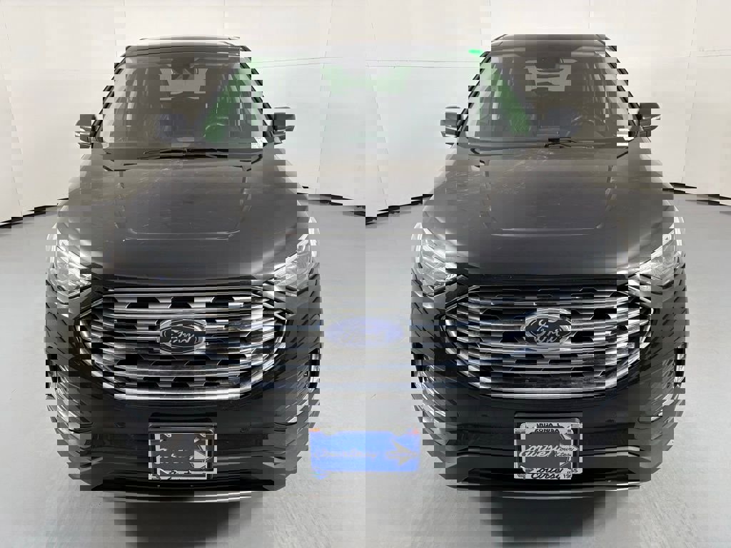 Used 2024 Ford Edge Titanium image 3