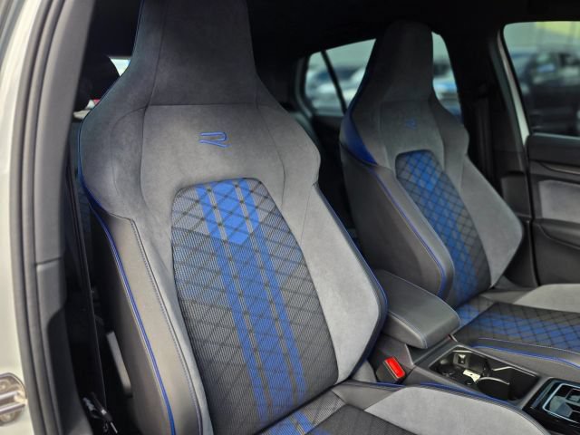Used 2025 Volkswagen Golf R Black Edition AWD/4WD image 41
