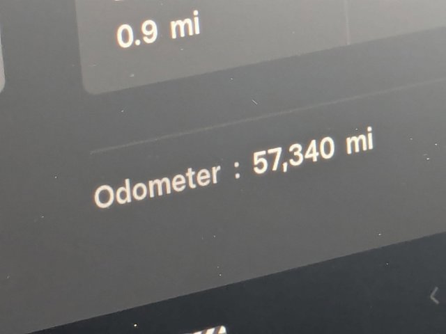 Used 2022 Tesla Model Y Performance image 11