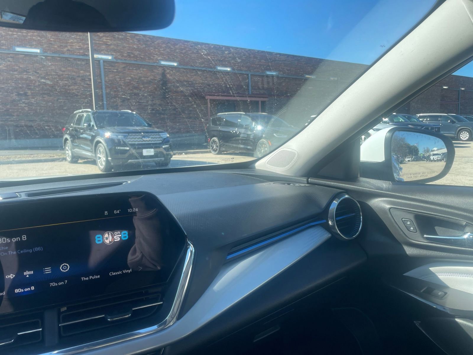 Used 2025 Chevrolet Trax LT image 35