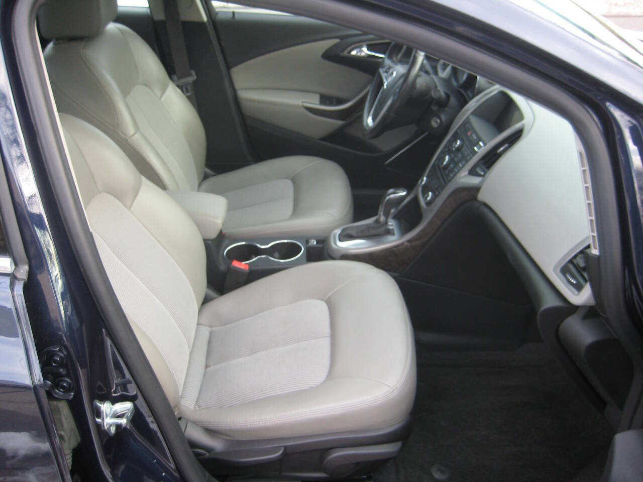 Used 2016 Buick Verano Sport Touring image 15