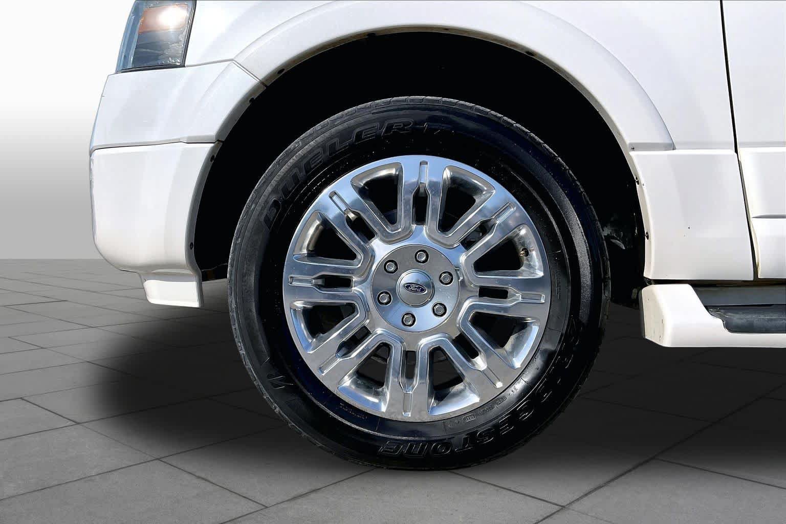 Used 2011 Ford Expedition Limited RWD image 10