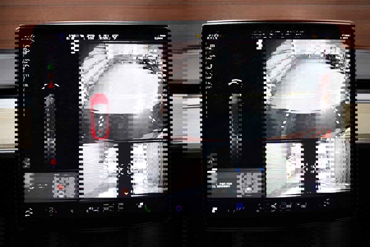 Used 2022 Tesla Model Y Performance image 21