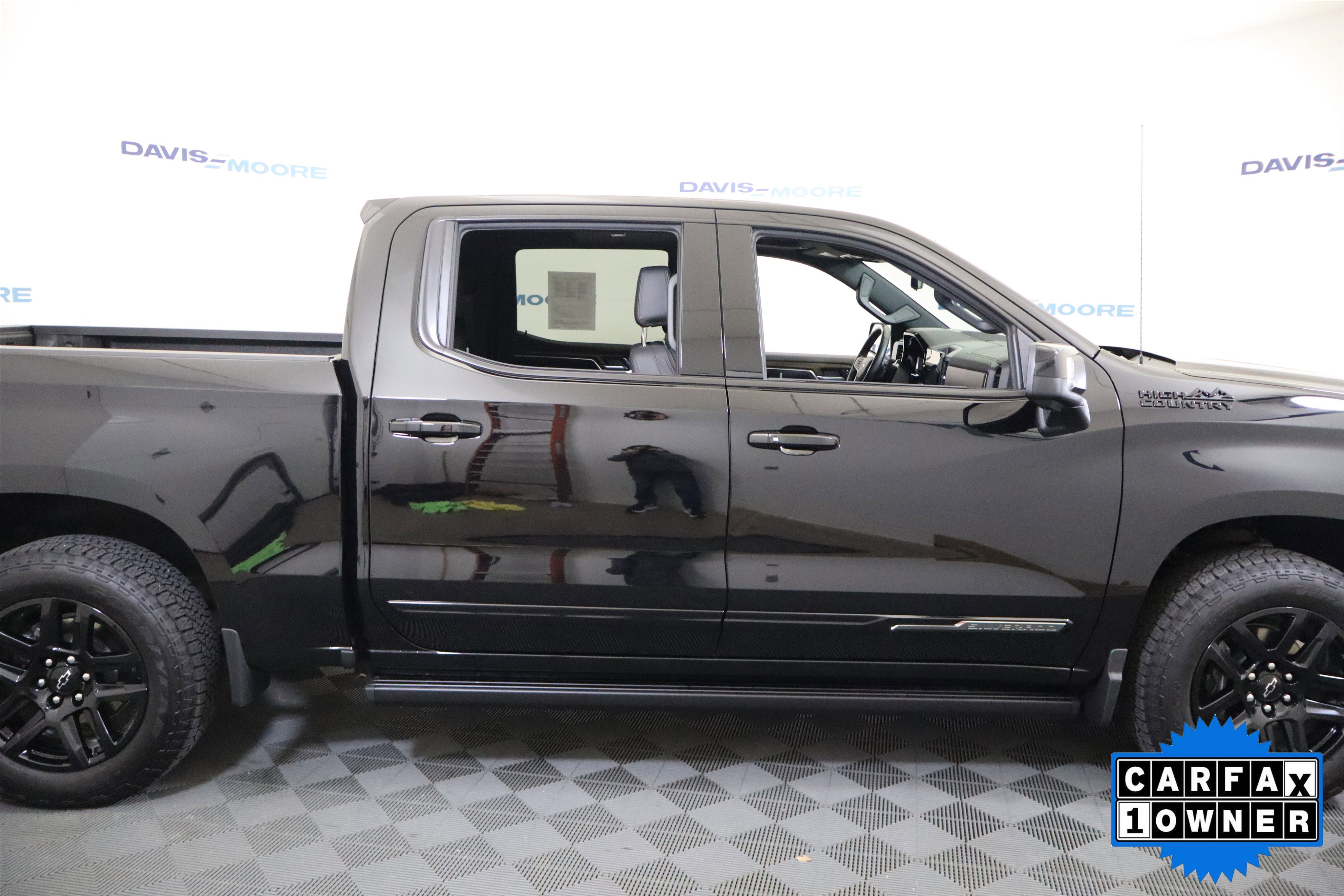 Used 2026 Chevrolet Silverado 1500 High Country w/ Midnight Edition image 4