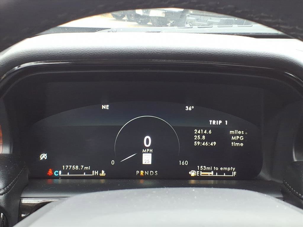 Used 2023 Lincoln Nautilus Reserve w/ Monochromatic Package image 21