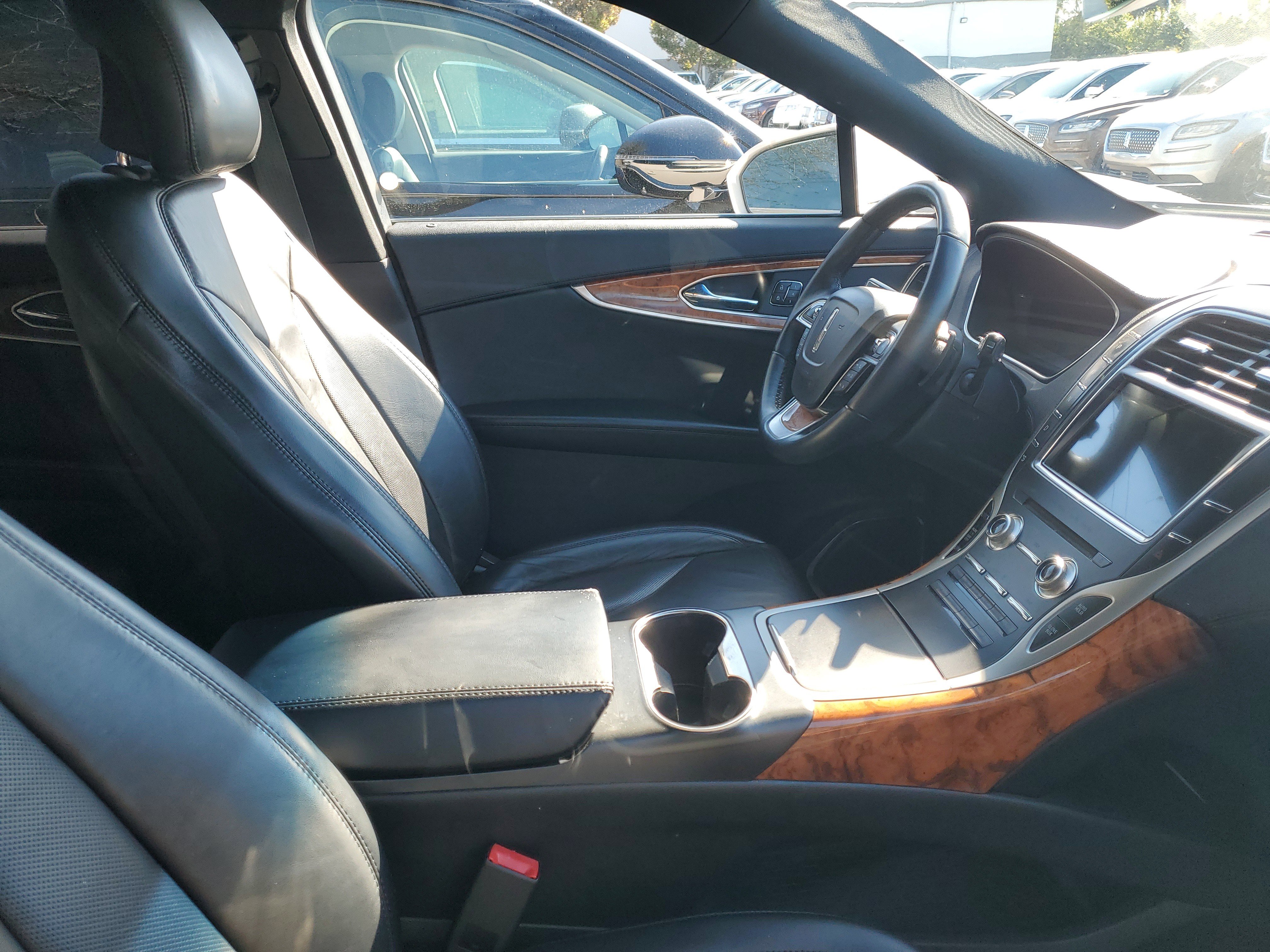 Certified 2019 Lincoln Nautilus Select w/ Class II Trailer Tow Package image 17