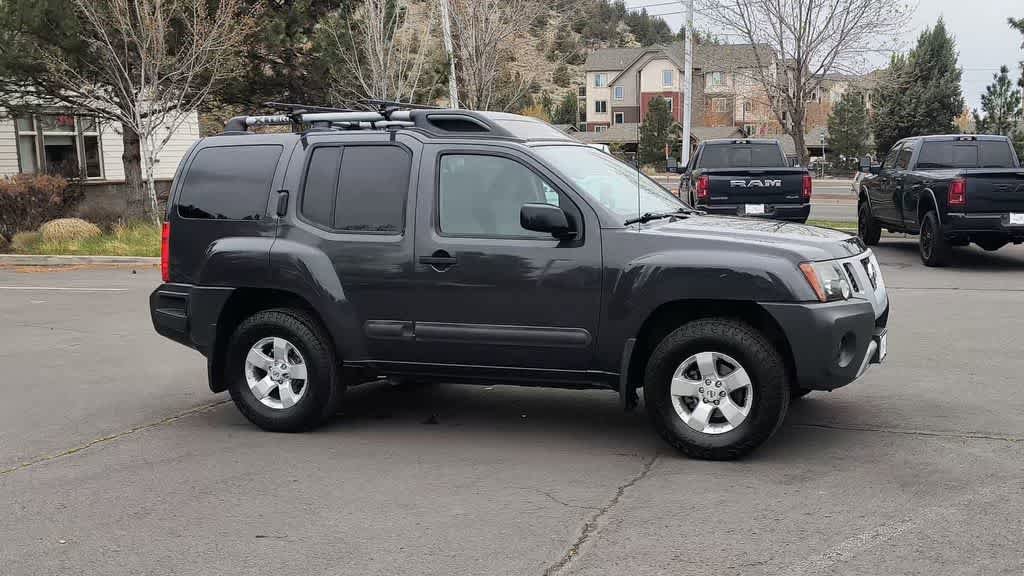 Used 2011 Nissan Xterra S AWD/4WD image 2