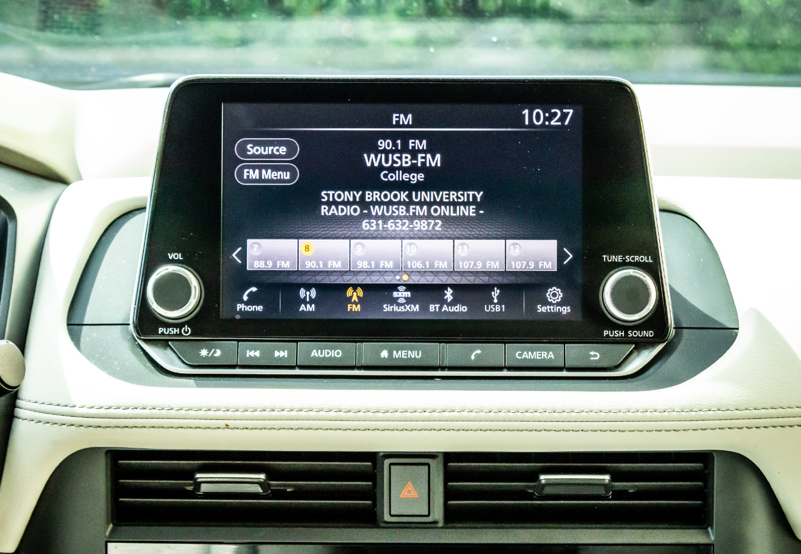 Used 2023 Nissan Rogue SV AWD/4WD image 16