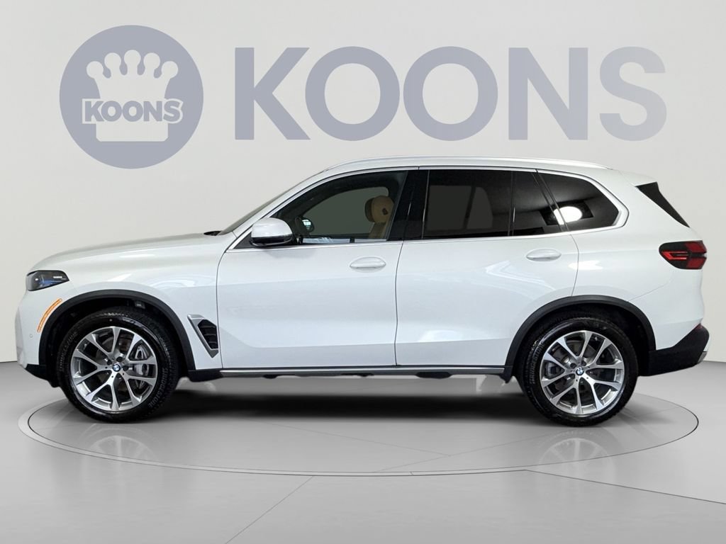 Used 2024 BMW X5 xDrive40i w/ Premium Package AWD/4WD image 2