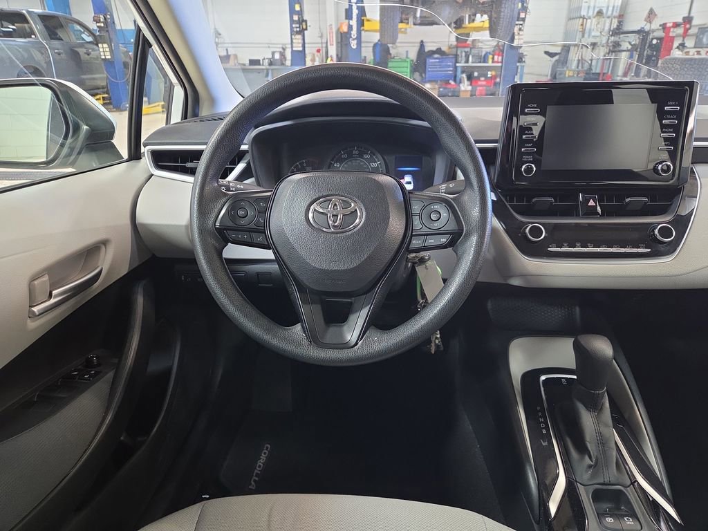 Used 2020 Toyota Corolla L image 14
