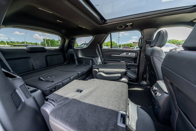 New 2026 Ford Explorer ST-Line AWD/4WD image 11