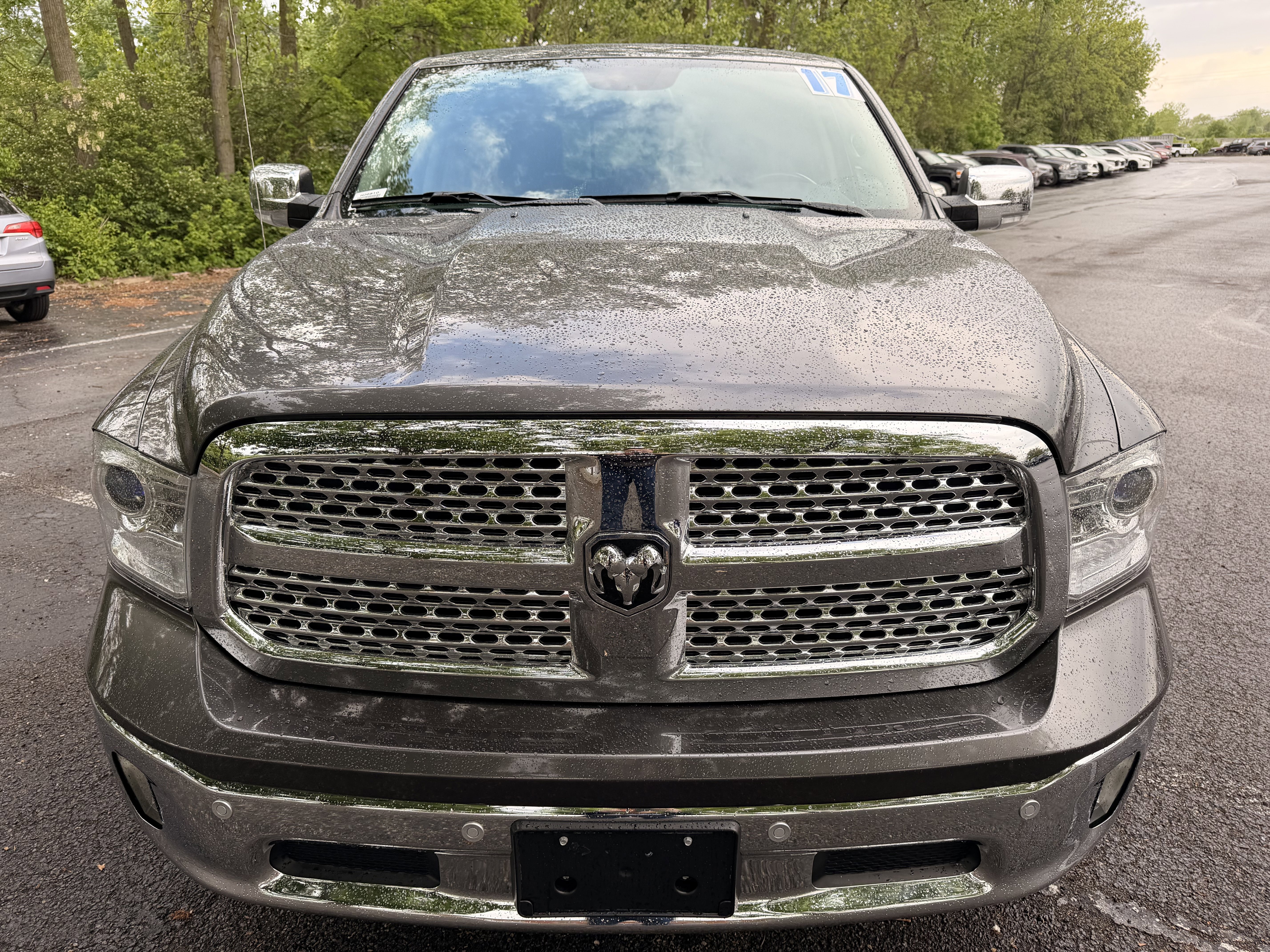 Used 2017 RAM 1500 Laramie w/ Convenience Group AWD/4WD image 8