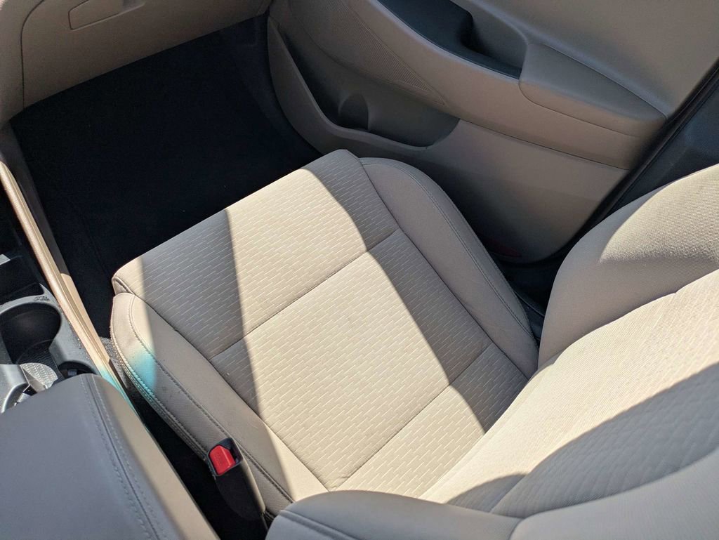 Used 2021 Hyundai Tucson Value w/ Cargo Package AWD/4WD image 17