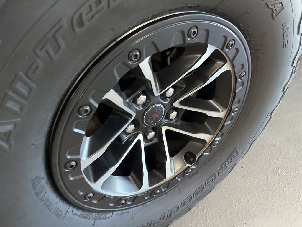Used 2025 Jeep Wrangler Unlimited Rubicon AWD/4WD image 5