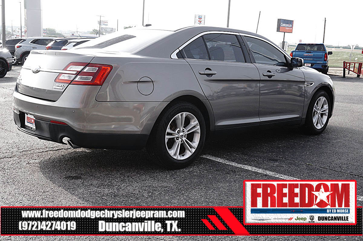 Used 2014 Ford Taurus SEL w/ Equipment Group 201A FWD image 5