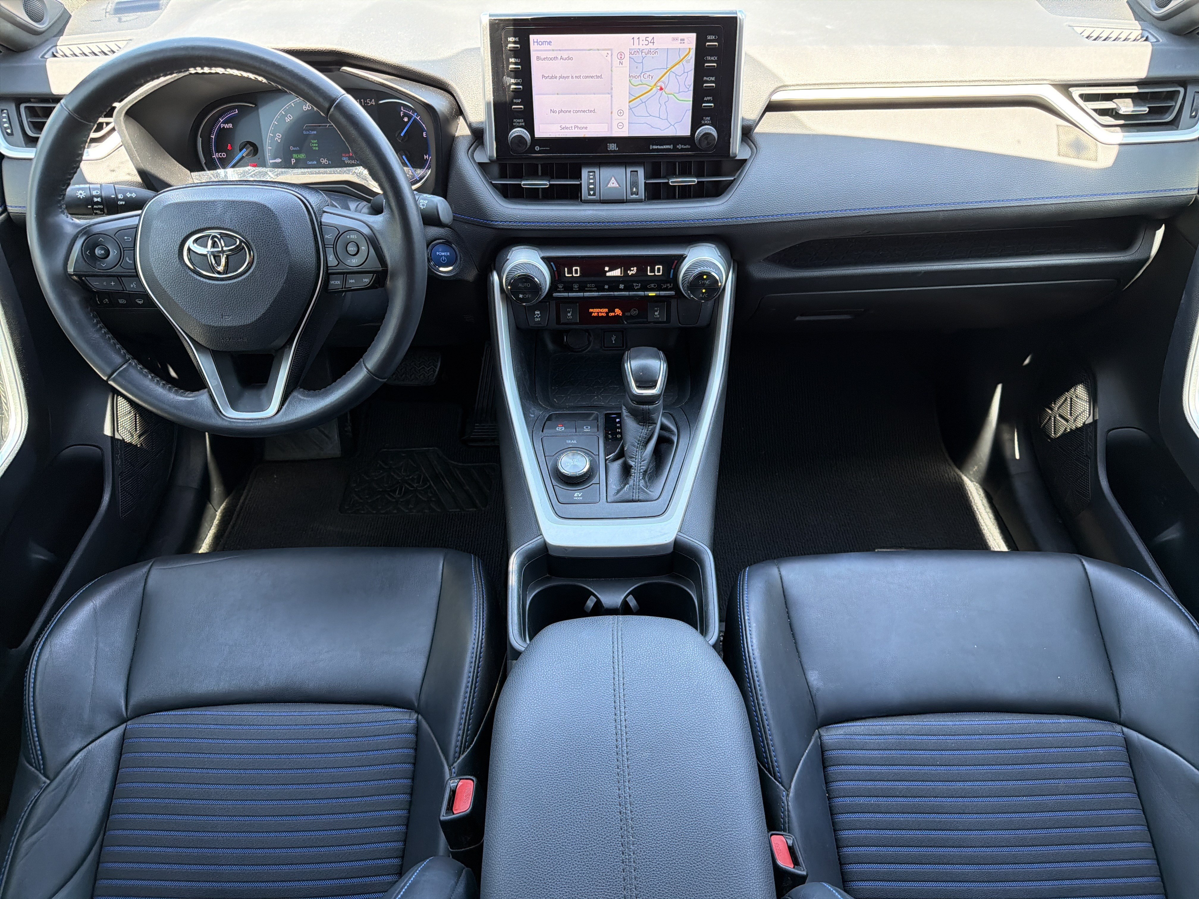 Used 2020 Toyota RAV4 XSE w/ XSE Grade Weather Package AWD/4WD image 3