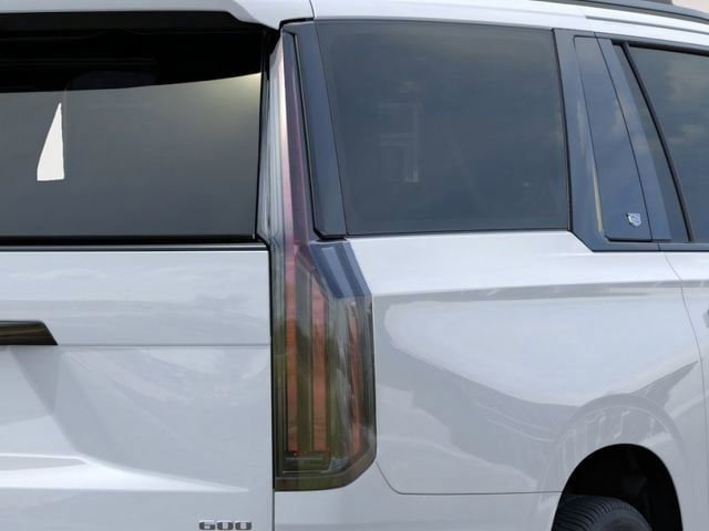 New 2026 Cadillac Escalade ESV Sport w/ Touring Package AWD/4WD image 11