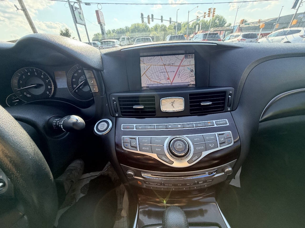 Used 2011 INFINITI M37 x w/ Premium Pkg AWD/4WD image 5