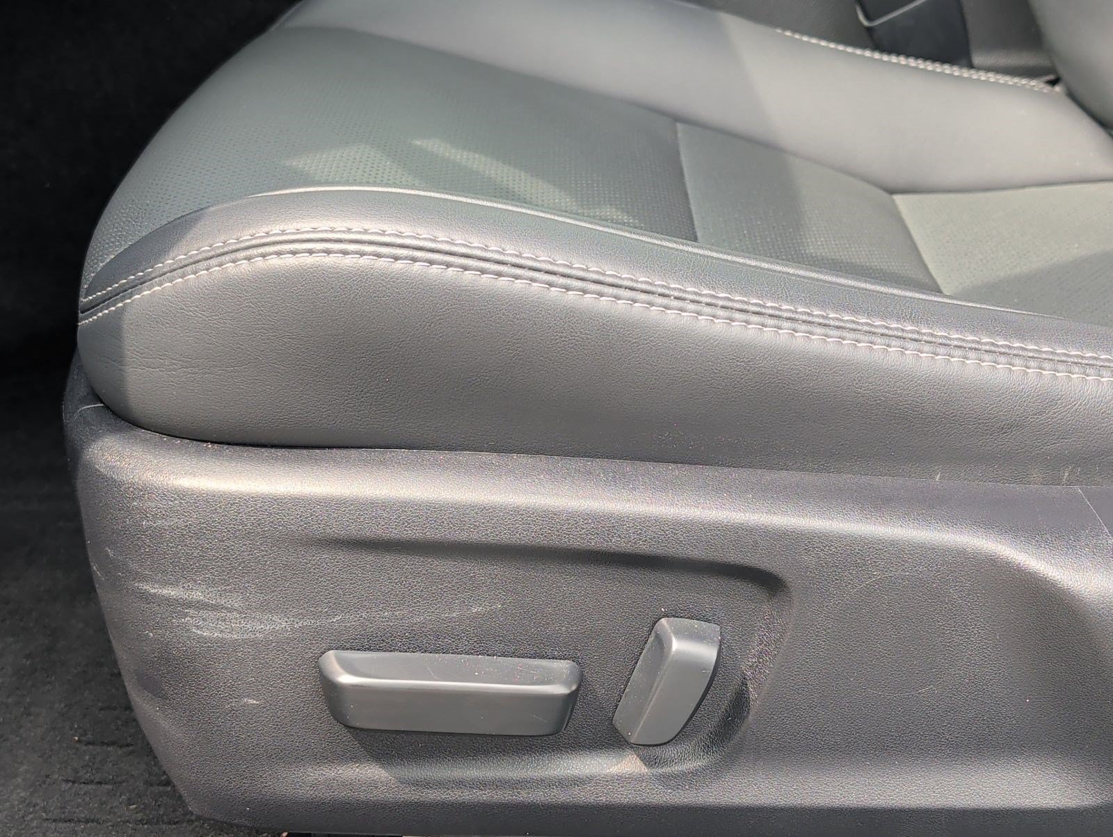 Certified 2024 Lexus IS 300 F Sport RWD image 10
