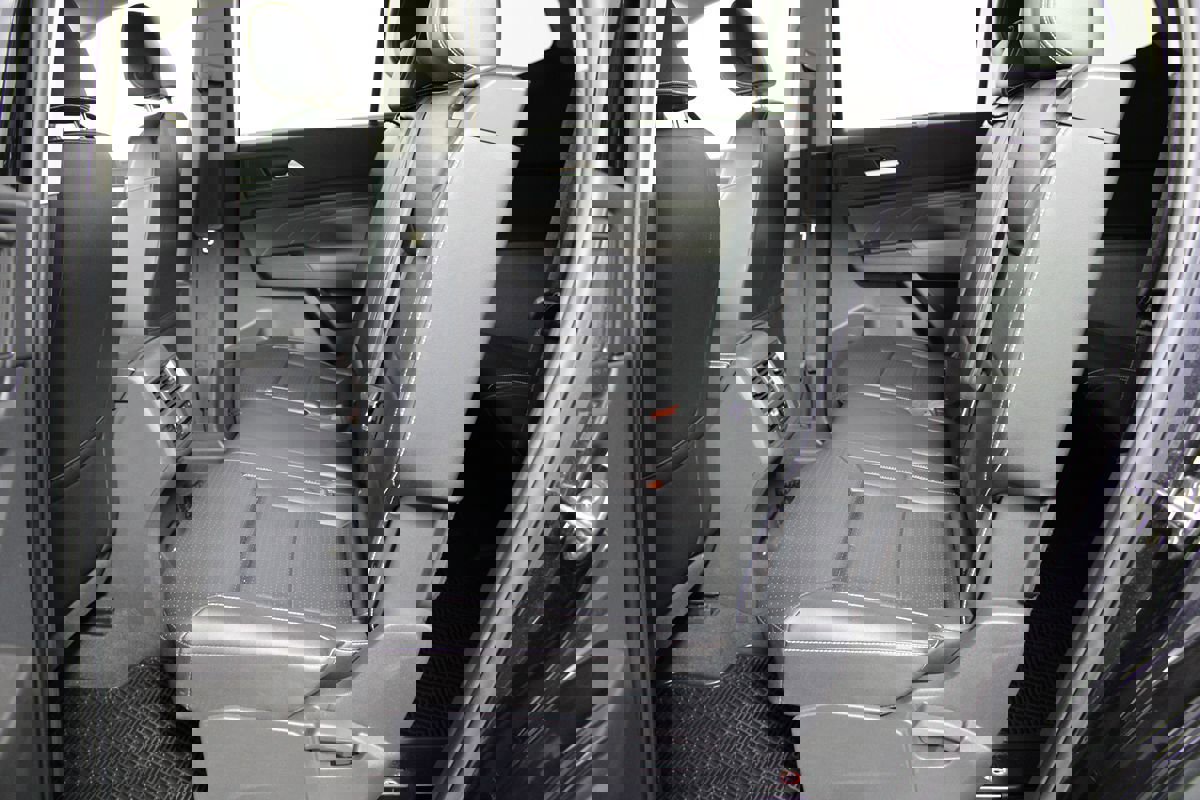 Used 2023 Volkswagen Atlas SE w/ Panoramic Sunroof Package image 26