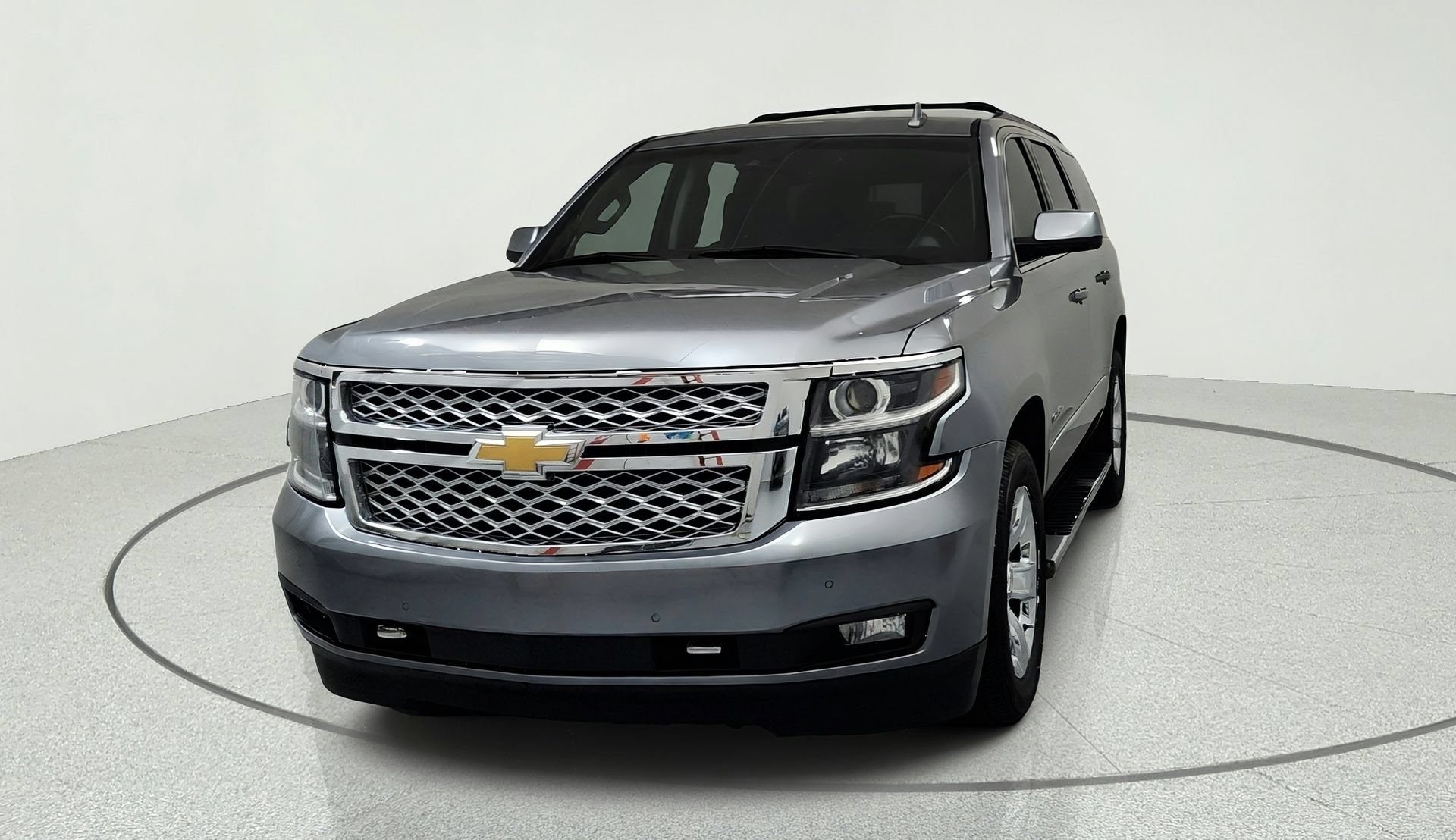 Used 2018 Chevrolet Tahoe LT w/ LT Signature Package AWD/4WD image 8