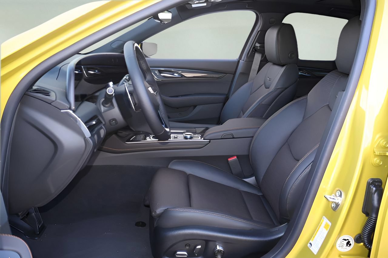 New 2026 Cadillac CT5 Sport w/ Technology Package RWD image 12