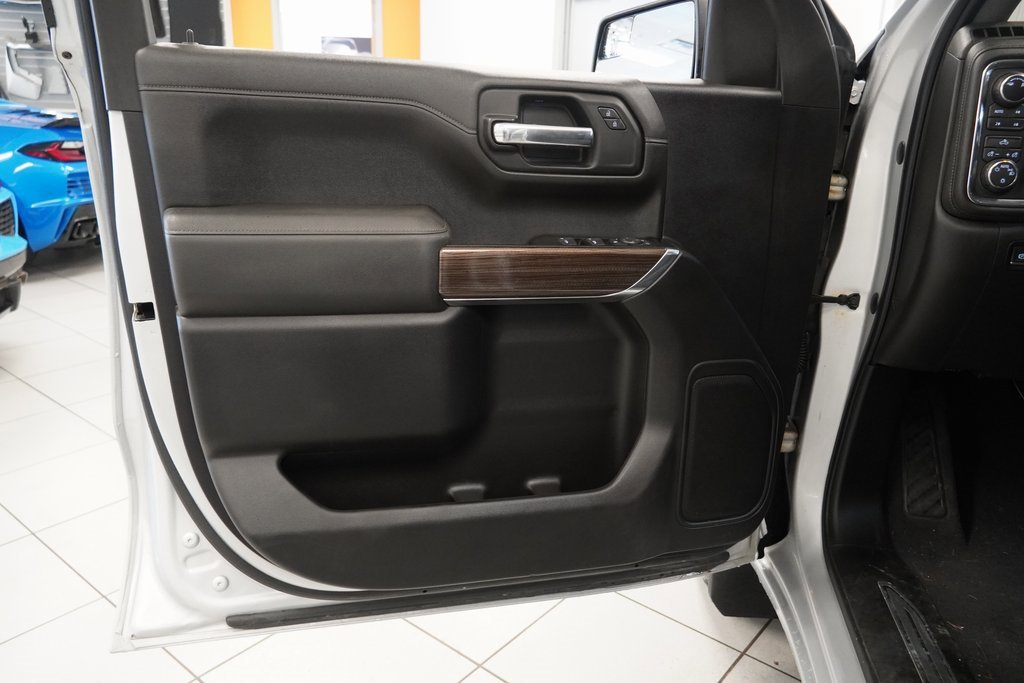 Used 2019 Chevrolet Silverado 1500 LT image 16