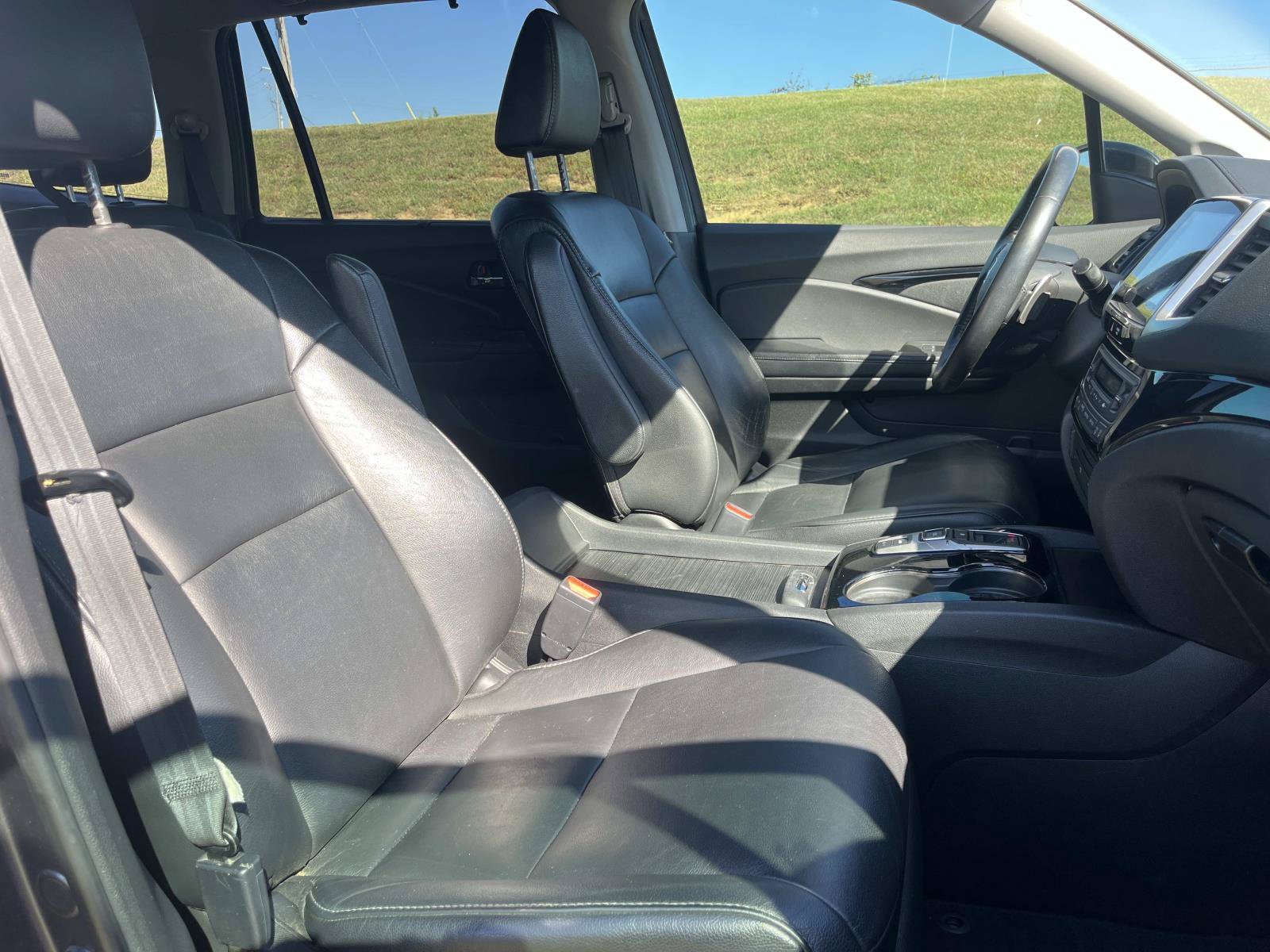 Used 2016 Honda Pilot Touring image 25