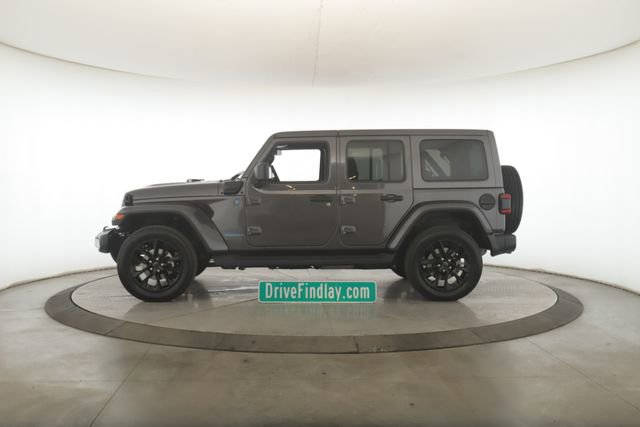 Used 2025 Jeep Wrangler Unlimited Sahara image 9