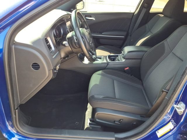 Used 2020 Dodge Charger SXT AWD/4WD image 9