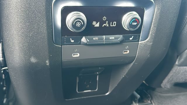 Used 2022 GMC Yukon AT4 w/ Max Trailering Package AWD/4WD image 23