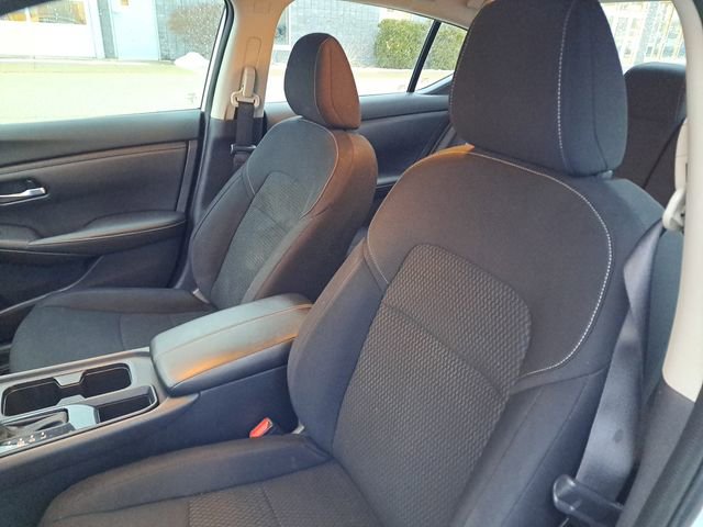 Used 2022 Nissan Sentra S image 6