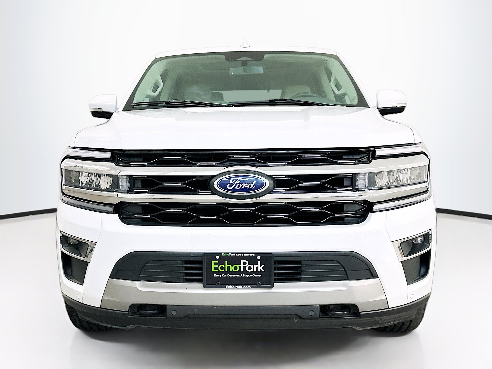 Used 2023 Ford Expedition Limited image 2