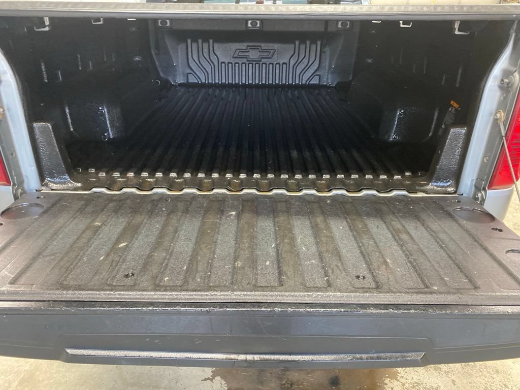 Used 2024 Chevrolet Silverado 1500 LT AWD/4WD image 18