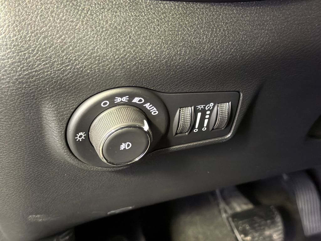 New 2026 Jeep Compass Limited AWD/4WD image 15