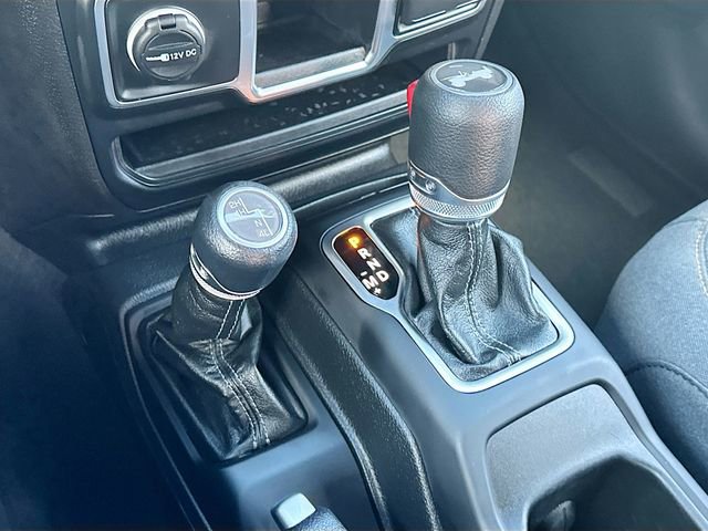 Used 2024 Jeep Wrangler Sport AWD/4WD image 16