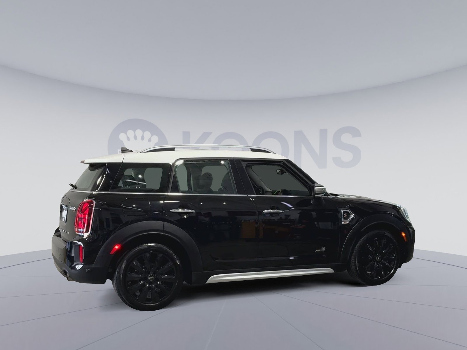 Used 2022 MINI Cooper Countryman S w/ Premium Package image 11