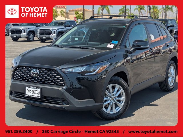 New 2025 Toyota Corolla Cross LE