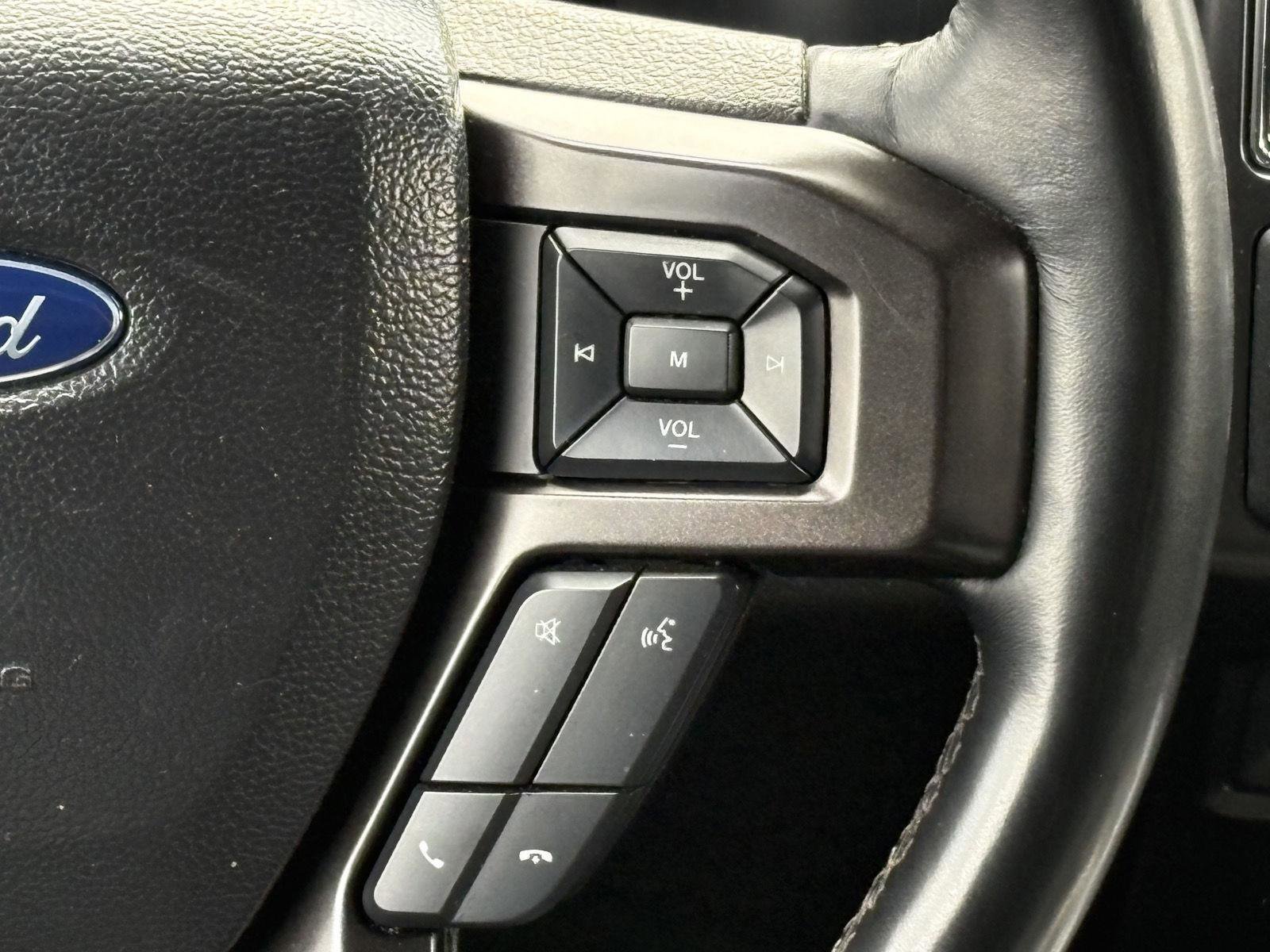 Used 2021 Ford Expedition Max Limited image 10