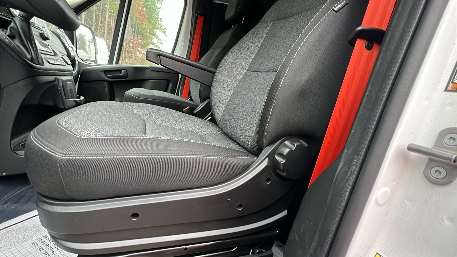 Used 2025 RAM ProMaster 2500 w/ Premium Convenience Group image 16