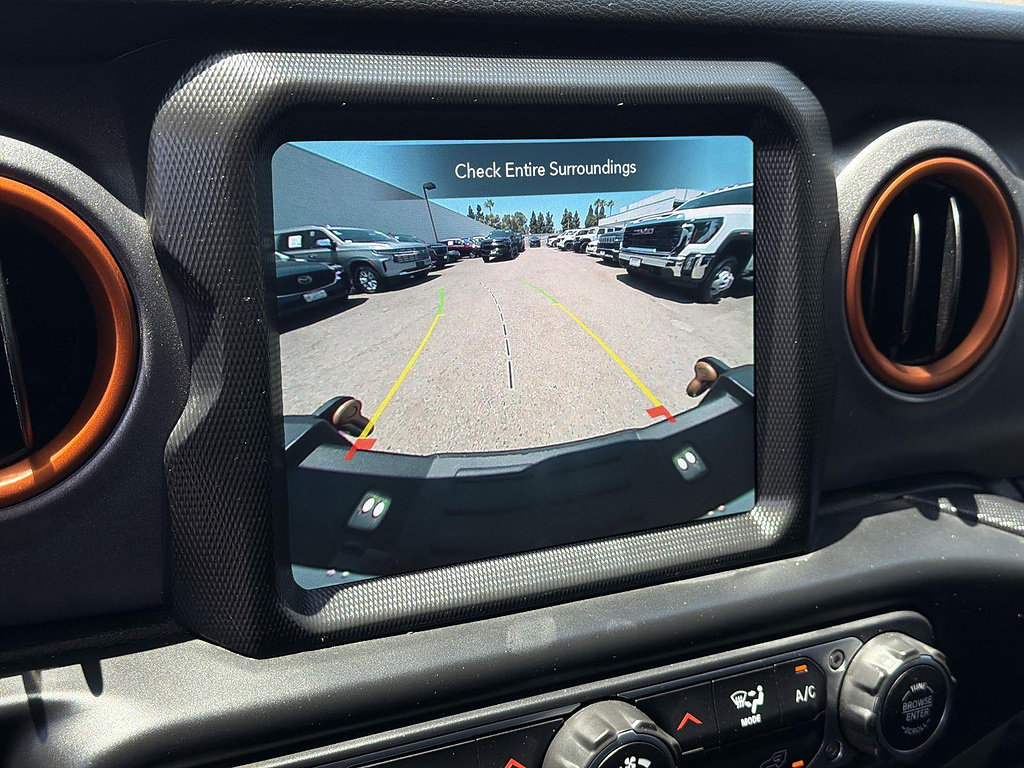 Used 2021 Jeep Gladiator Mojave AWD/4WD image 14