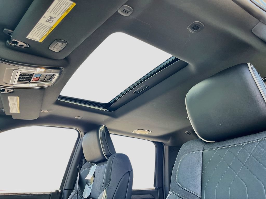 New 2026 RAM 3500 Limited AWD/4WD image 23