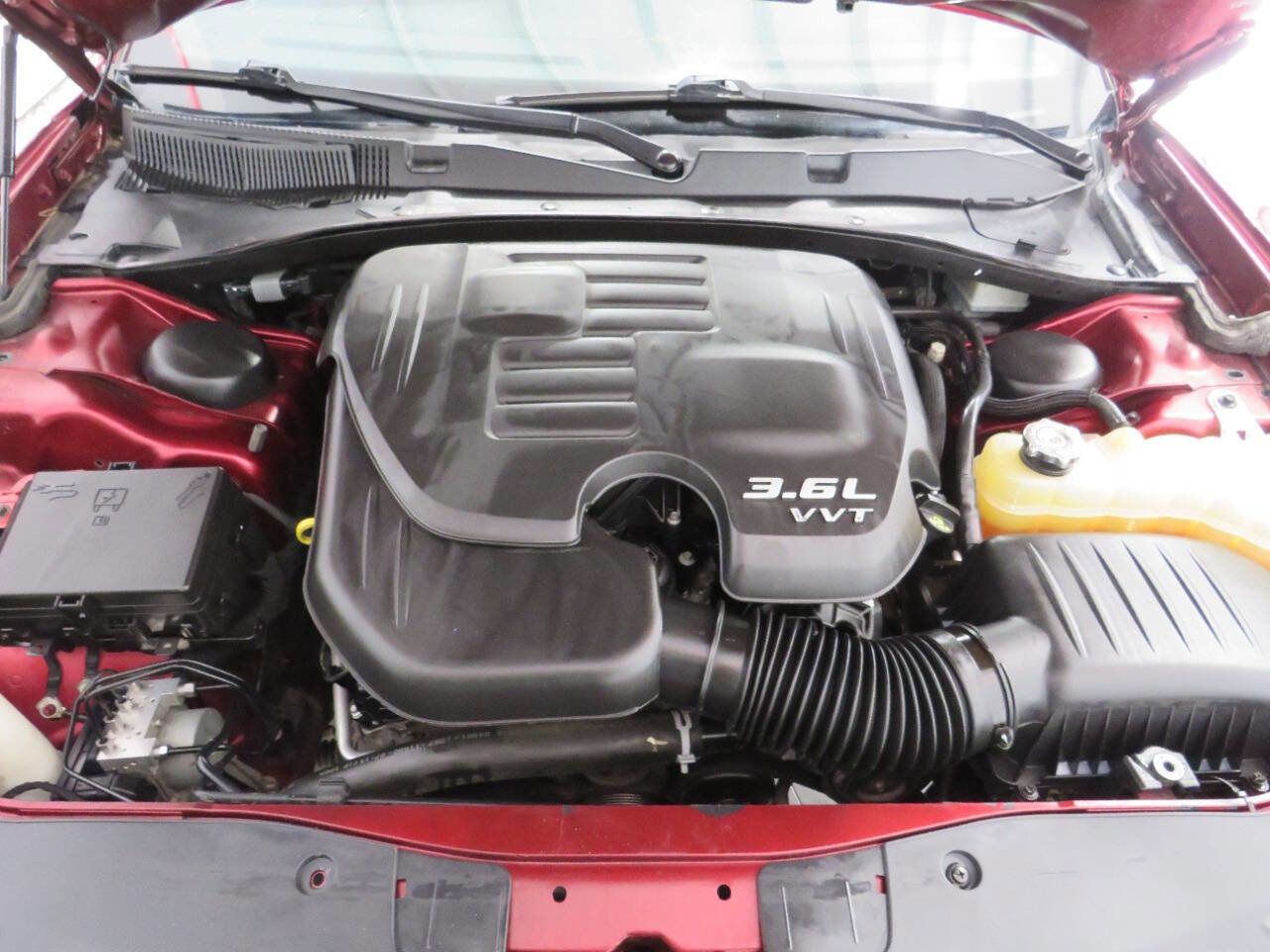 Used 2017 Dodge Charger SE w/ Popular Equipment Group image 24