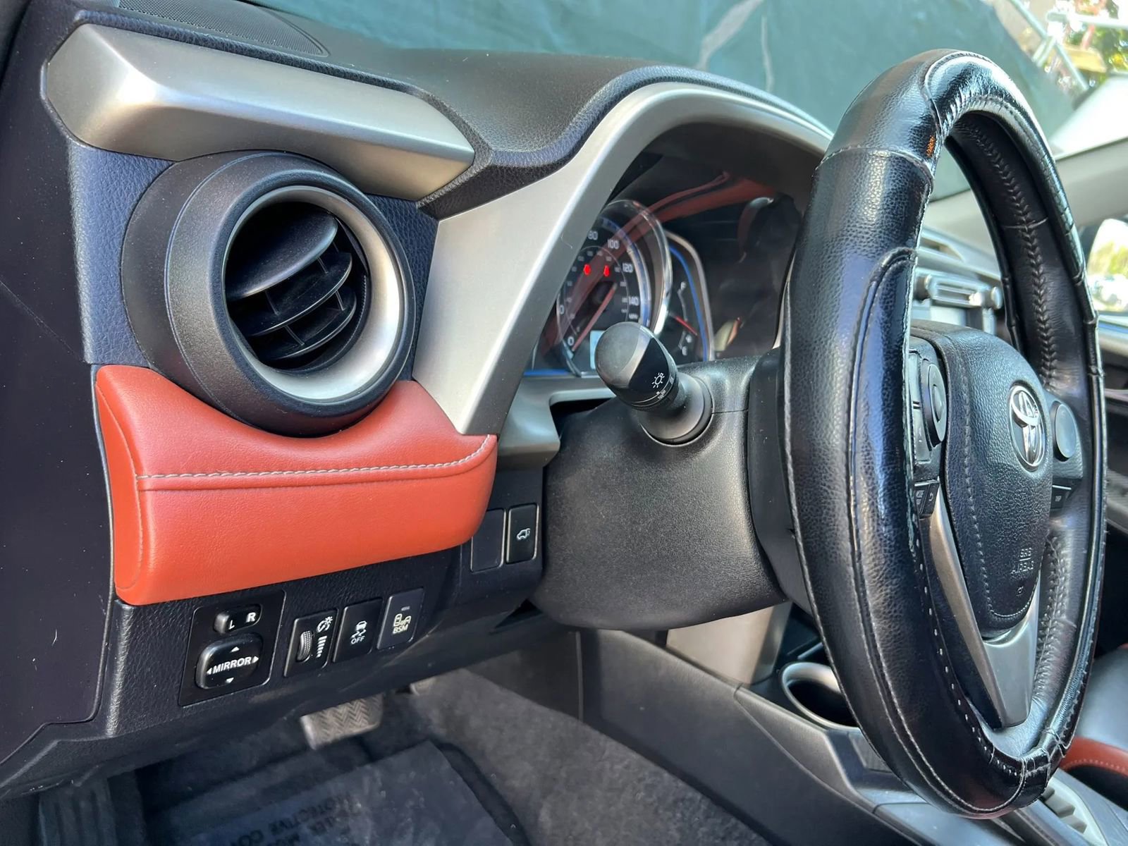 Used 2013 Toyota RAV4 Limited FWD image 14